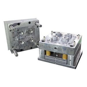 Outdoor Custom Precision Molding Vervaardiger Vir Led Geval Plastiek Spuit Vorm Optical Mold Processing Plastic Injection Lenses